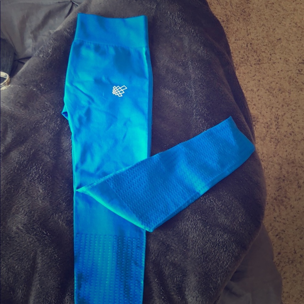JedNorth leggings.
